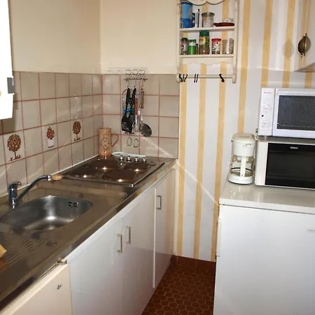 Charmante Maison Avec Piscine Chauffee A 1300m De La A - Fr-1-323-363 Holiday home *